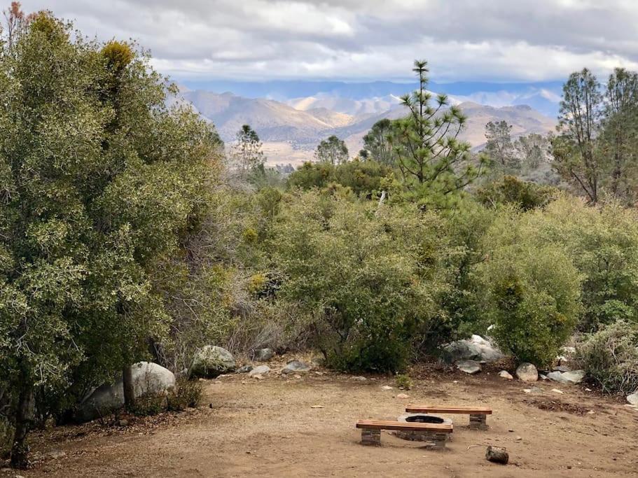 Shirley Creek Retreat: A Mountain Oasis * Wofford Heights